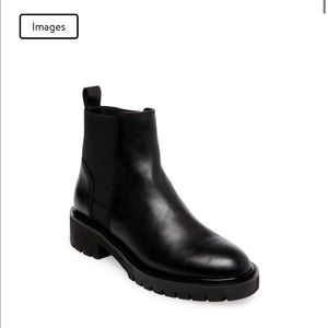 Steve Madden Chelsea boots with Lug sole